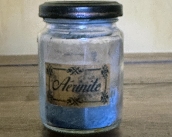 Pot de pigment d'aérinite. Image